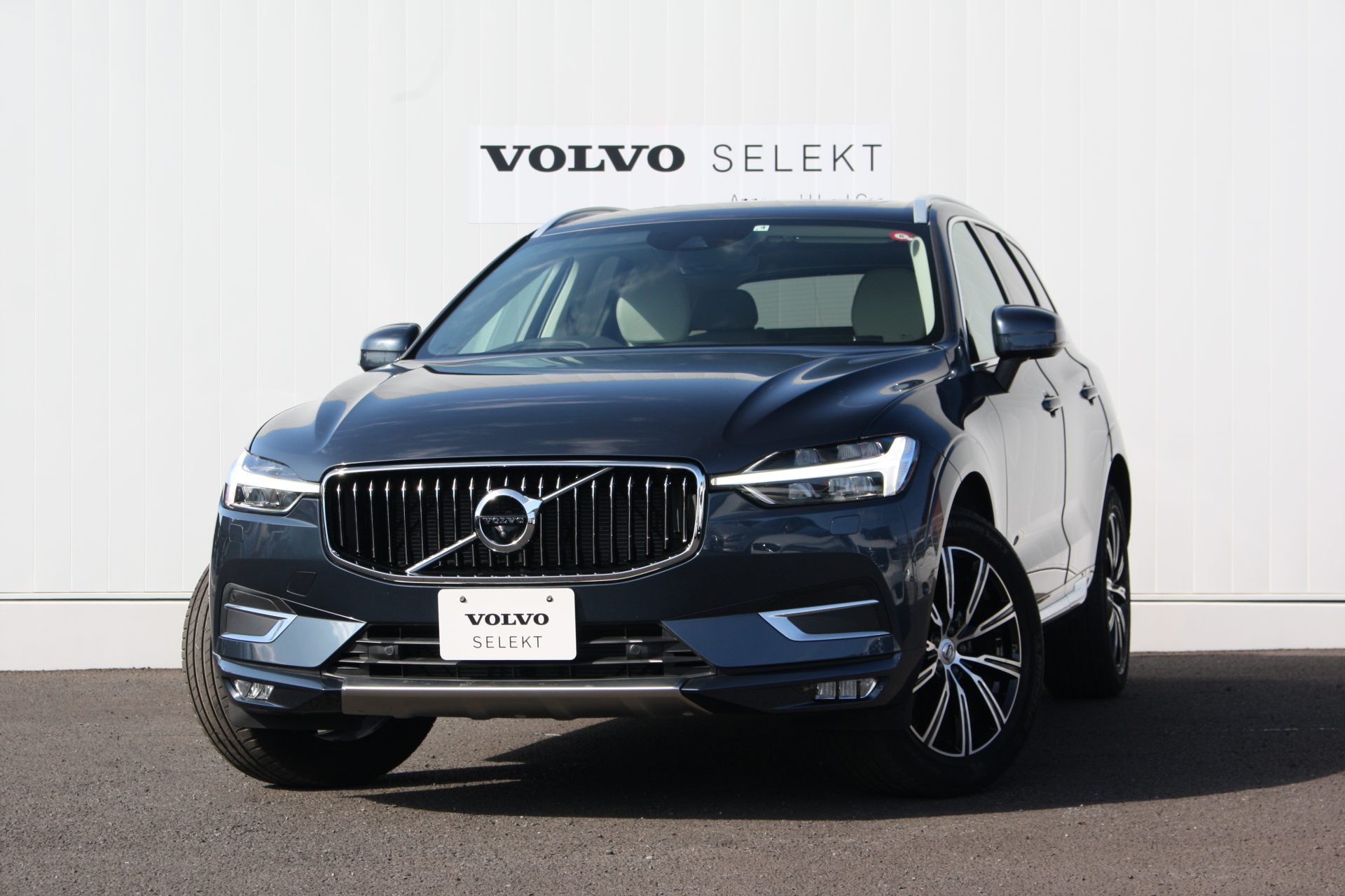 人気カラーのXC60ハイブリッド入荷です！ | ボルボ・カー 千葉中央 君津サービス